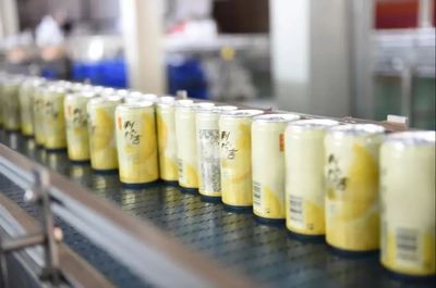 布局酒精饮料，可口可乐推酒精苏打水新品，跨界战略谋新变